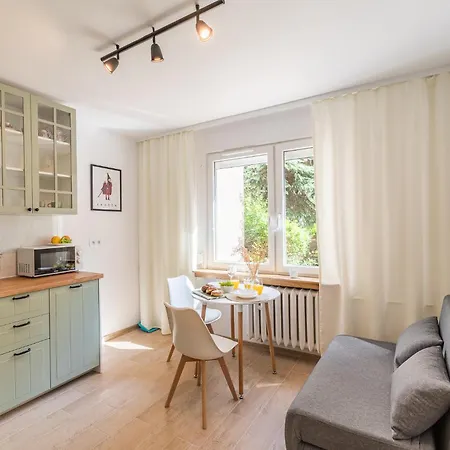 Czyzyny - Terrace By Rentujemy Daire Krakow